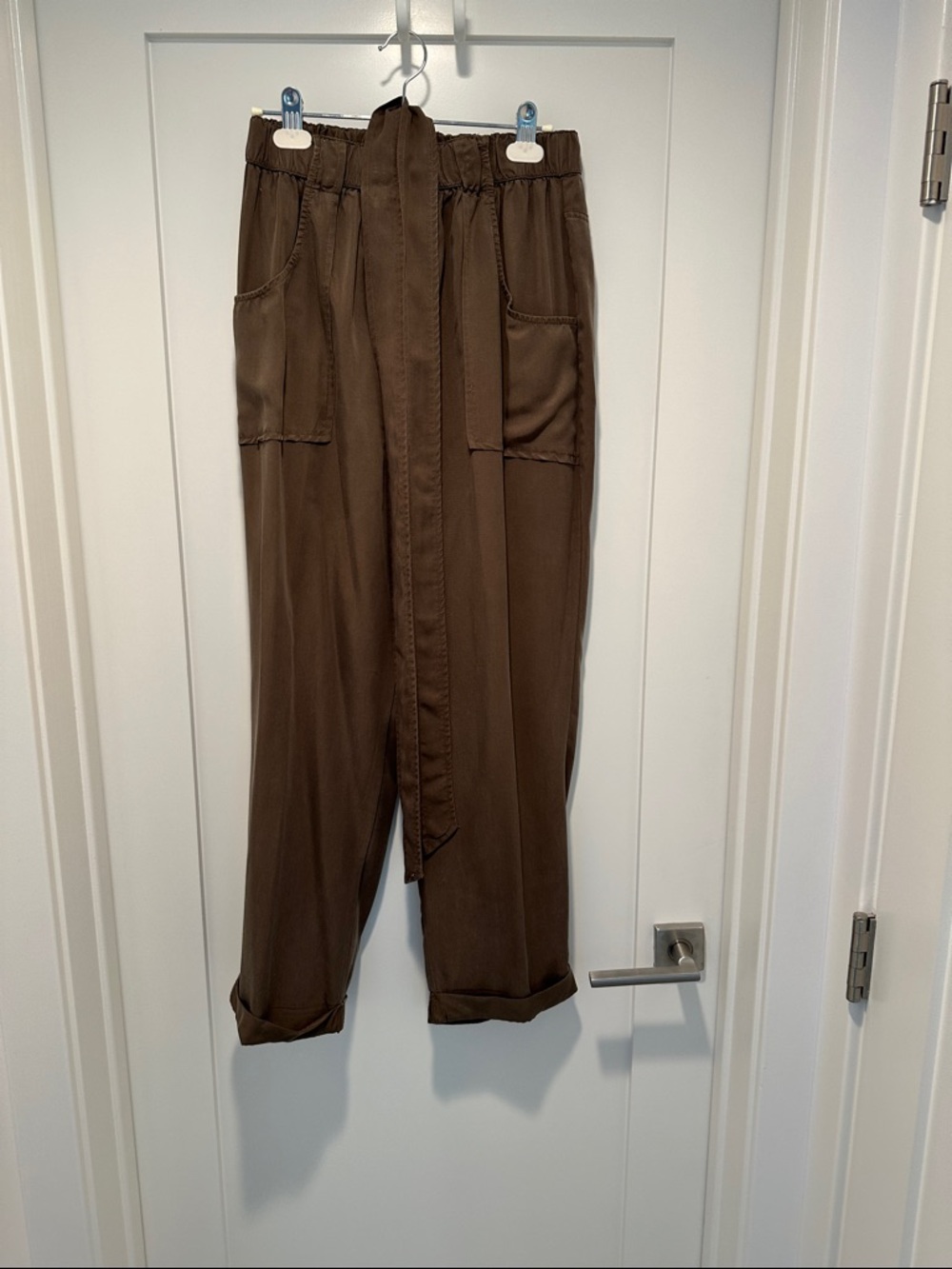 Khaki relaxed fit trouser size medium belt included